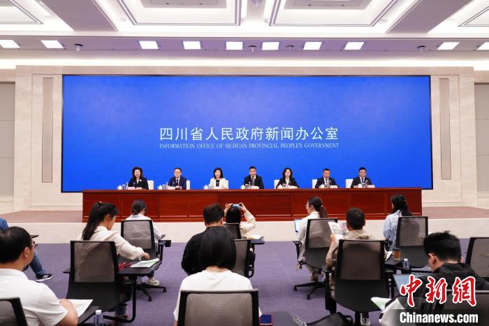 腾讯分分彩：林间“种”出科创空间：四川蒲江用生态颜值撬动经济价值