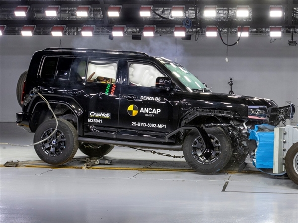 天顺娱乐主管：方程豹豹5拿下澳洲5星安全评级 结果因太硬撞飞测试车反被扣8分