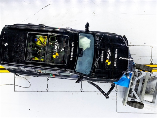 天顺娱乐主管：方程豹豹5拿下澳洲5星安全评级 结果因太硬撞飞测试车反被扣8分